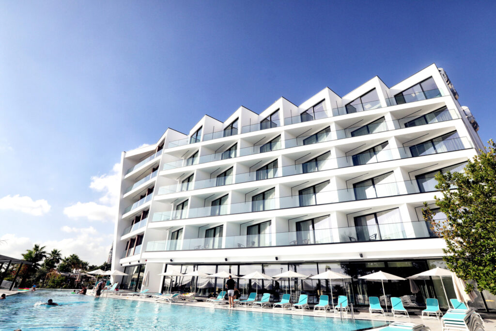 Luxury Premium Finese Hotel